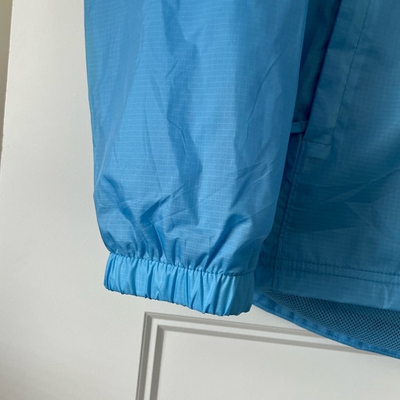 L.L Bean Waterproof Nylon Hooded Jacket (M) - Picture 8 of 11